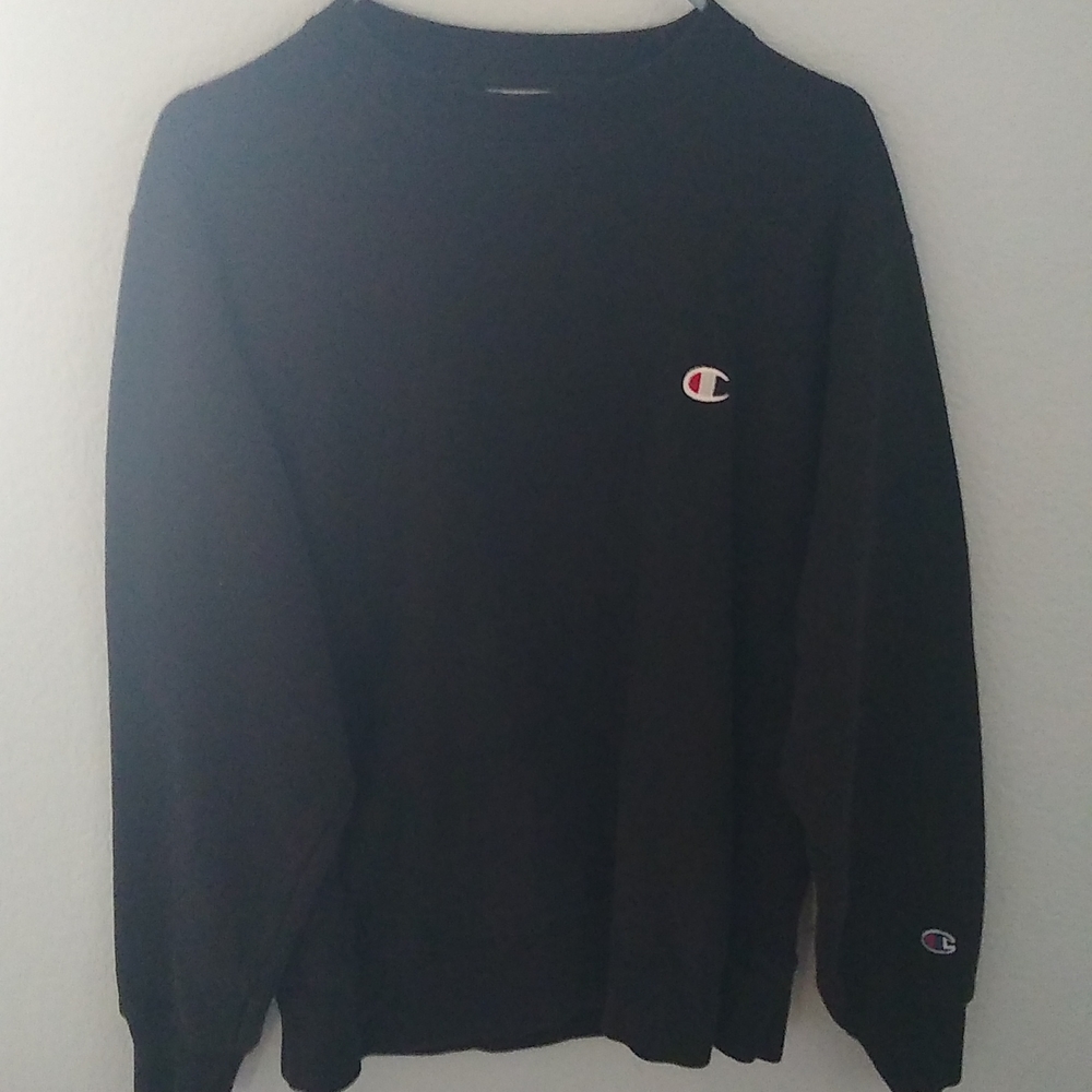 Champion crewneck sweater w/ back logo